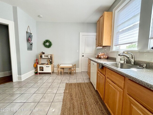 Photo - 548 Broadway Unidad 2