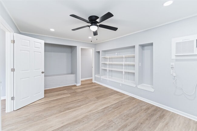 Photo - 9946 Algiers Rd