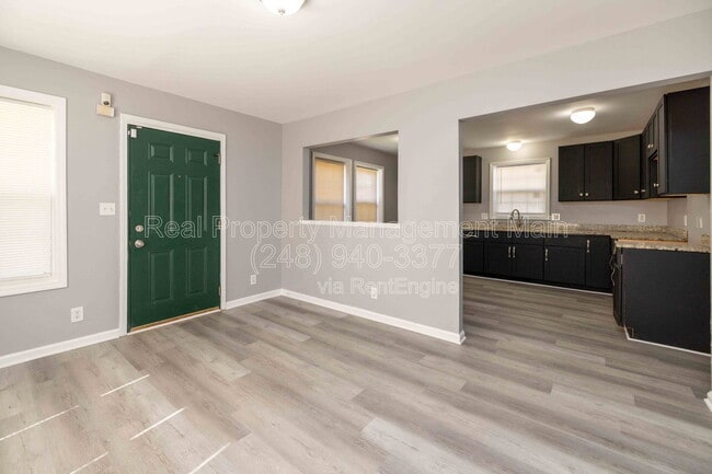 Photo - 3354 25th St