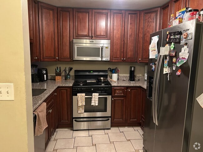 Building Photo - 5317 Kincaid St Rental