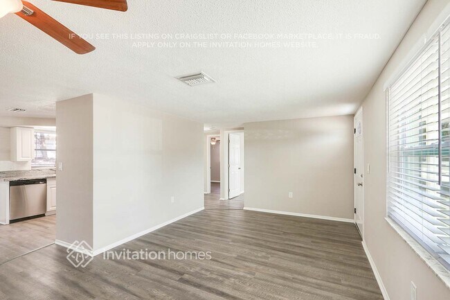 Photo - 7935 Fox Hollow Dr