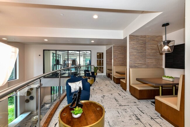 92 West Paces Luxury Apartments