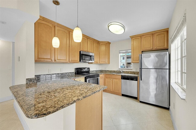 Photo - 410 SW 15th St Unidad 106