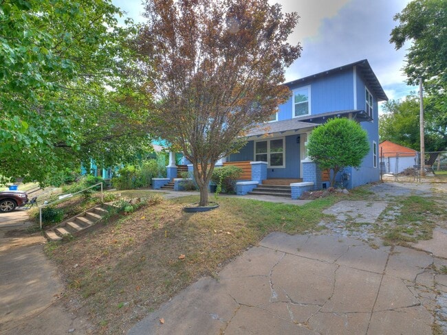 Photo - 64 N Gillette Ave