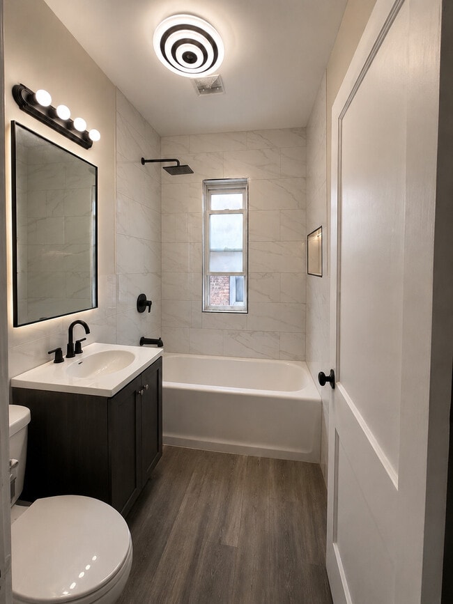 Photo - 1632 N Linder Ave