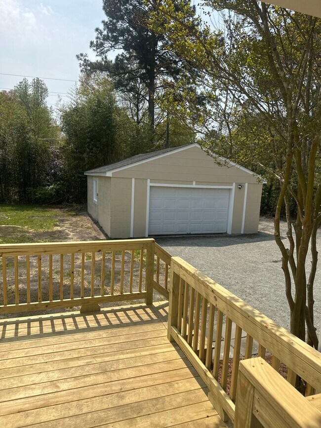 Photo - 215 Miller Blvd