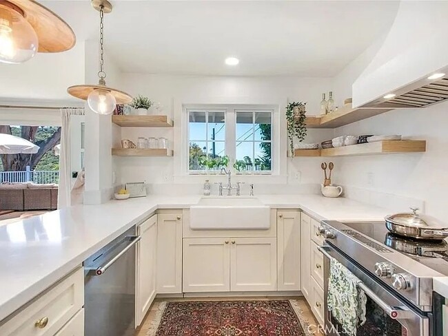 Photo - 1445 Bluebird Canyon Dr