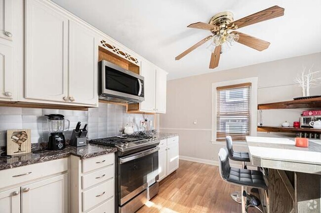 Building Photo - 51 Lithgow St Unit 2 Rental