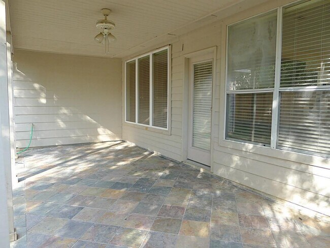 Photo - 20703 Whitevine Way