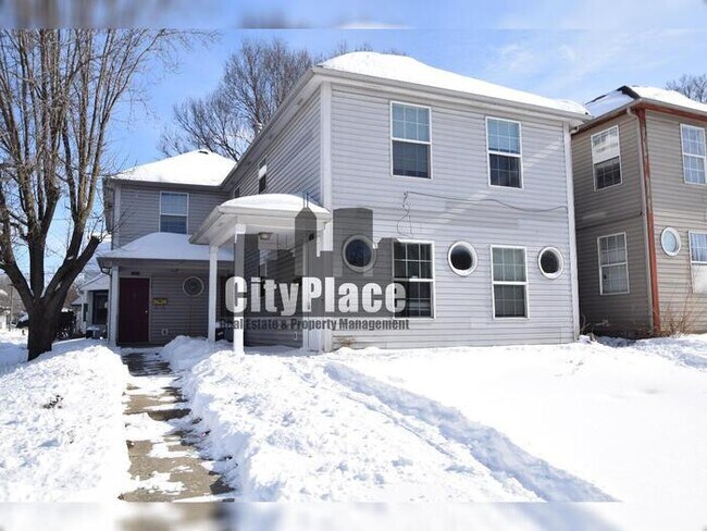 Photo - 3469 N Illinois St