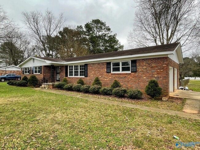 Photo - 8413 Old Madison Pike House