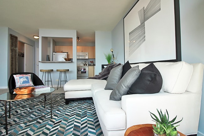 Photo - 1210 S Michigan Ave