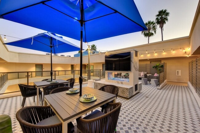 LA1440 Apartments