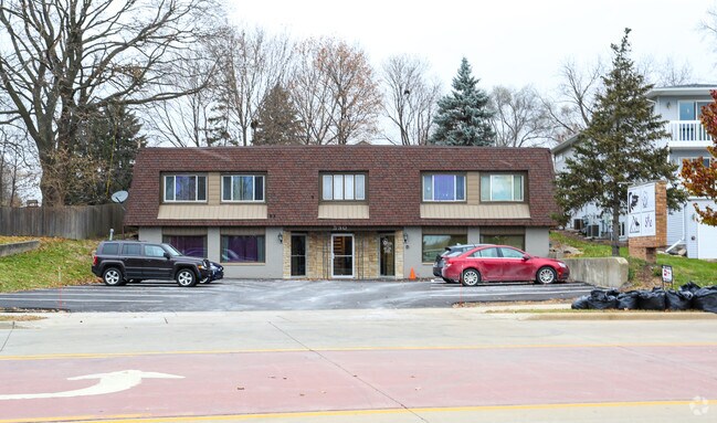 Photo - 530 W Main St