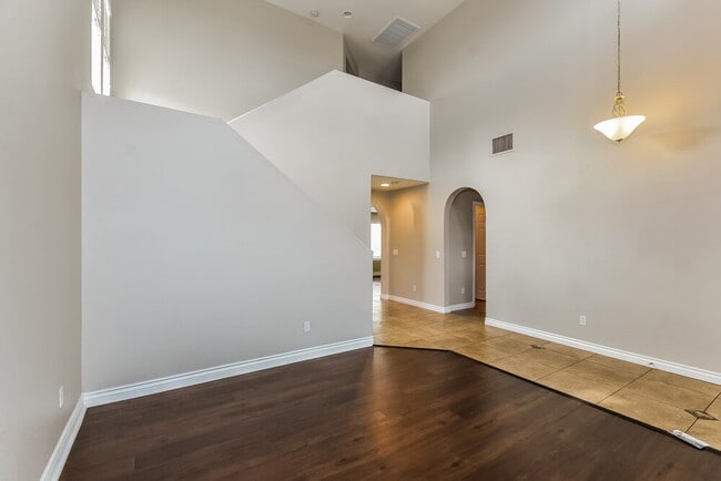 Photo - 5305 N Santa Fe Heights St