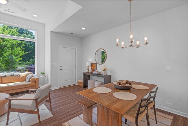 Photo - 2211 Statesville Ave