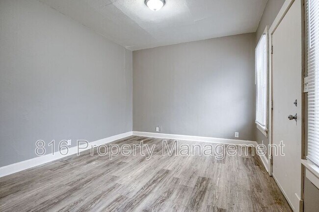 Photo - 5701 Anderson Ave