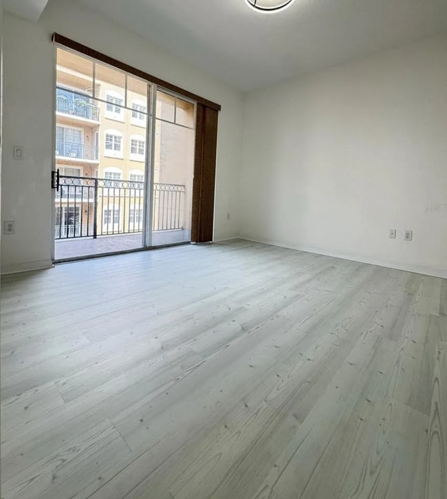 Master Ste - 1064 N Tamiami Trl Unit Down Town Sarasota 5 Star