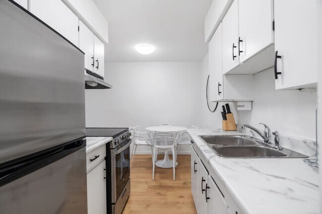 Photo - 229 E 13th Ave Unit ID1051832P