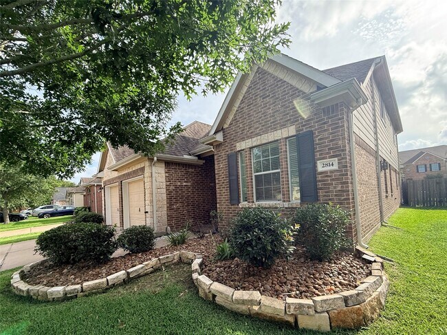 Photo - 2814 Ridgeglen Ln