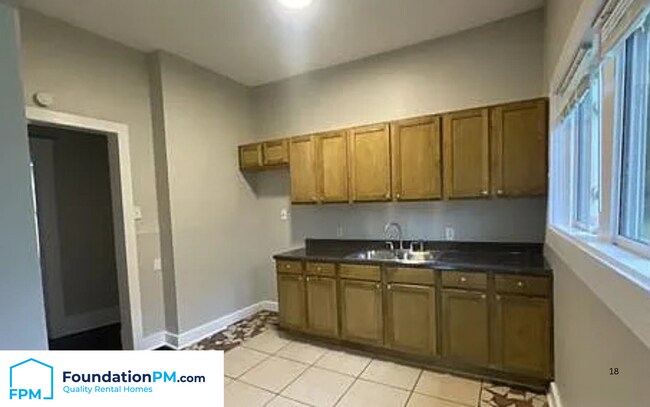 Photo - 701 E Alston Ave