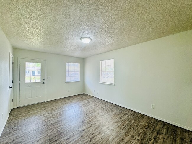 Photo - 154 Shady Ln