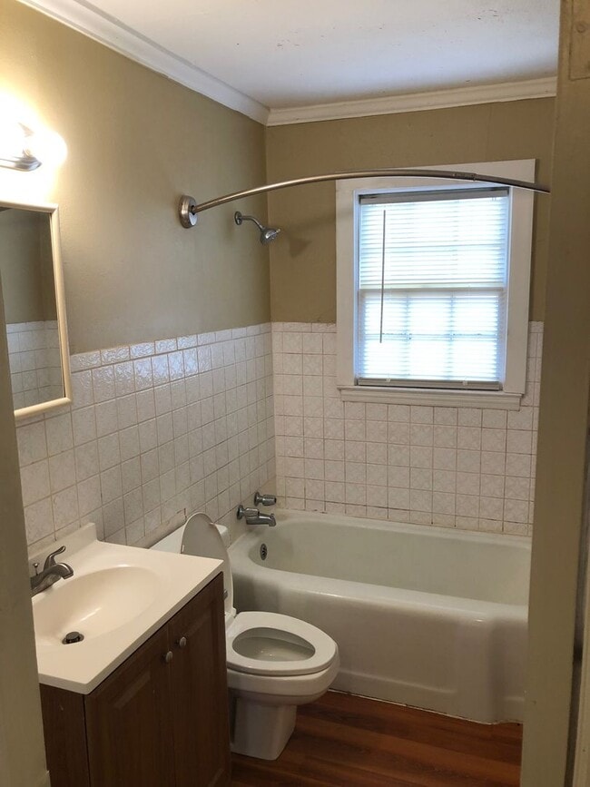 Photo - r3713a Unit B