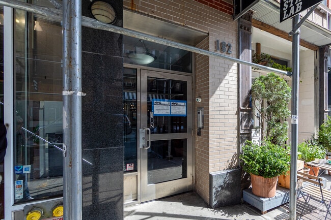 Entrance - Five Nine John Lofts