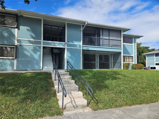 Building Photo - 19760 SW 103rd Ct Unit 102