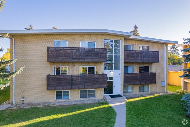 Building Photo - University Pointe