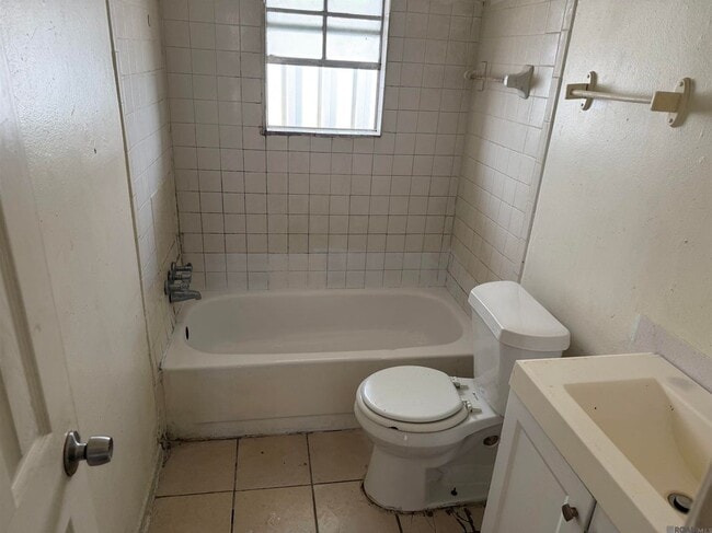 Photo - 6879 Cezanne Ave Unit A