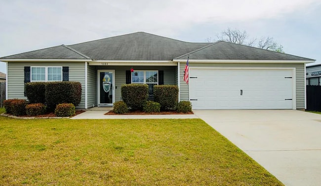 Building Photo - Valdosta Comfort: 3BR Home with Fenced Yard & Pet-Friendly!