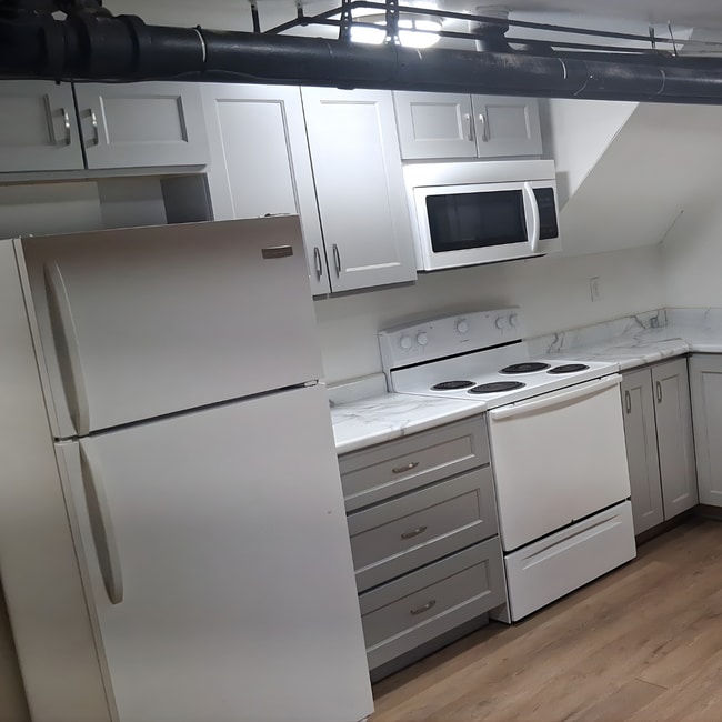 Photo - 802 Main St Unit #5