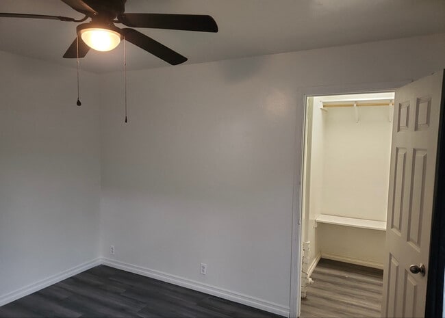 Photo - 306 W Sunkist St