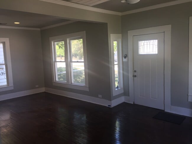 Photo - 230 Porter St