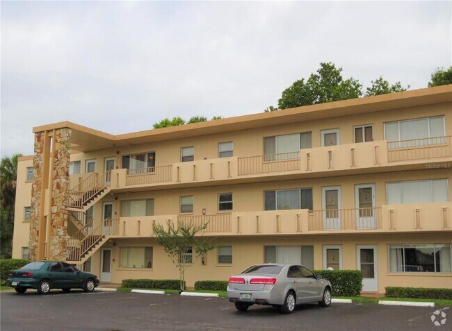 Building Photo - 4480 Ironwood Cir Unit 302A Rental