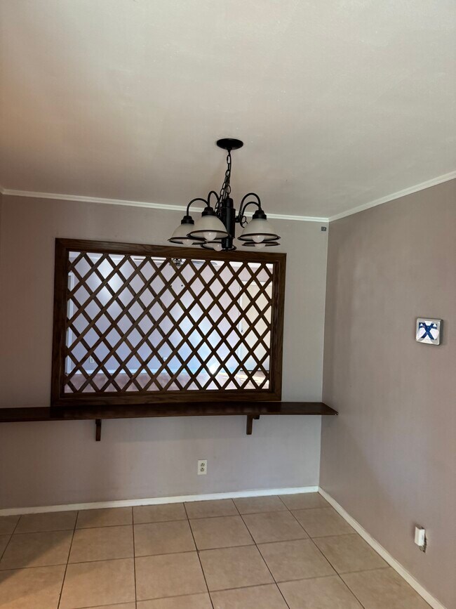 Photo - 1060 Richmond Dr