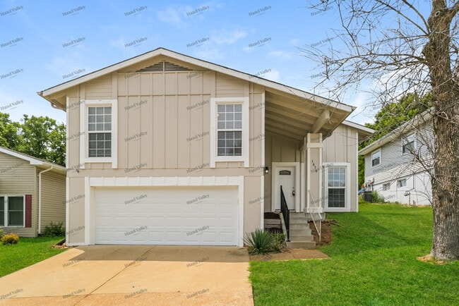 Building Photo - 1878 Fairfax Dr Rental