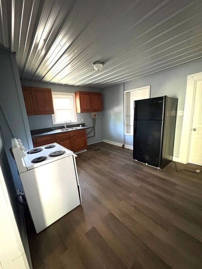 Photo - Your Next Home Awaits – 2 Bed, 1.5 Bath