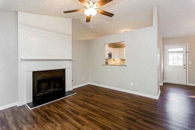 Photo - 3703 Crescent Hill Ln