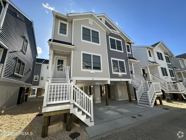 Building Photo - 14 Shell Rd Rental