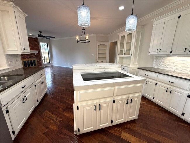 Photo - Executive Home in Brookhaven