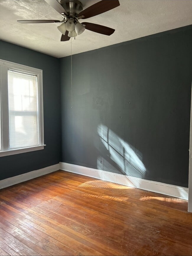 Photo - 54 Stonington St Unit 1st floor