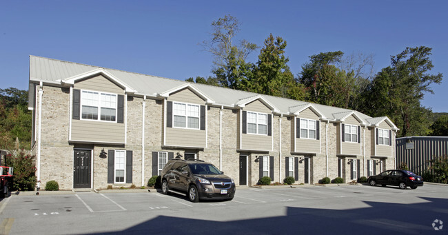 Blackberry Creek Apartments - Blackberry Creek Apartments