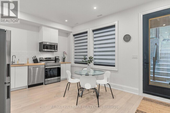 Photo - 12 Glenside Ave