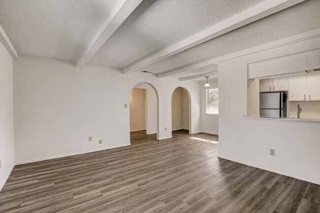 Oaks Apartments