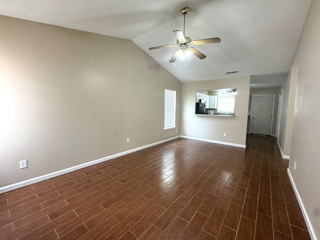 Photo - 2 BR/ 2 Bath End Unit! Minutes to Camp Lej...