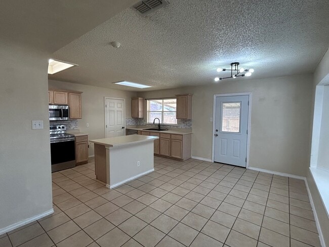 Photo - 4008 New Orleans Dr