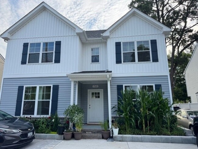 Building Photo - 1568 Independence Blvd