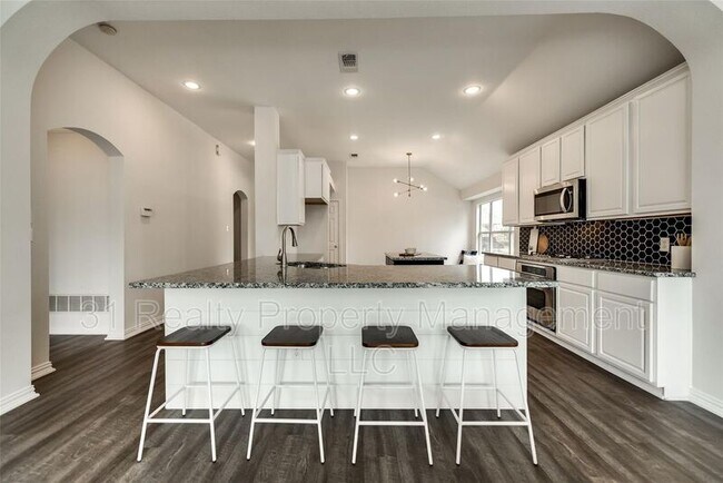 Photo - 5501 Fairfax Ct